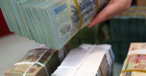 Lãi suất kỳ hạn 6 tháng lên tới 9,2%: Gửi 300 triệu đồng nhận bao nhiêu tiền?