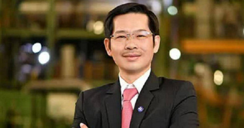 Phó Chủ tịch doanh nghiệp thép quy mô hơn 18.000 tỷ đồng bất ngờ xin từ nhiệm