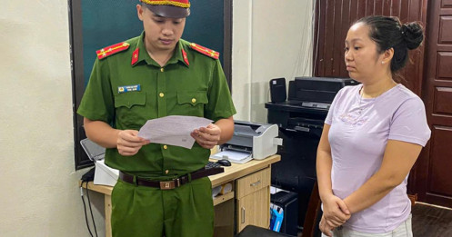 Bán nắp lưng iPhone mang nhãn Apple, chủ cửa hàng bị khởi tố