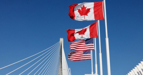 Căng thẳng leo thang, Mỹ cấm nhập sữa, xe máy và phần lớn đồ uống có cồn từ Canada