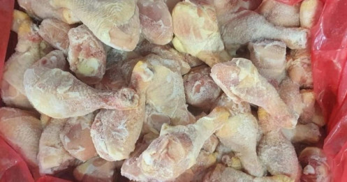Thịt gà, phụ phẩm nhập khẩu rẻ hơn nhiều loại rau