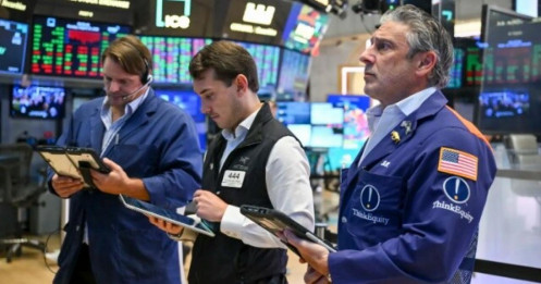 Dow Jones giảm 4 phiên liên tiếp giữa lúc giá dầu leo thang