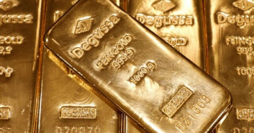 Vàng thế giới tăng hơn 1% khi nhà đầu tư bắt đáy