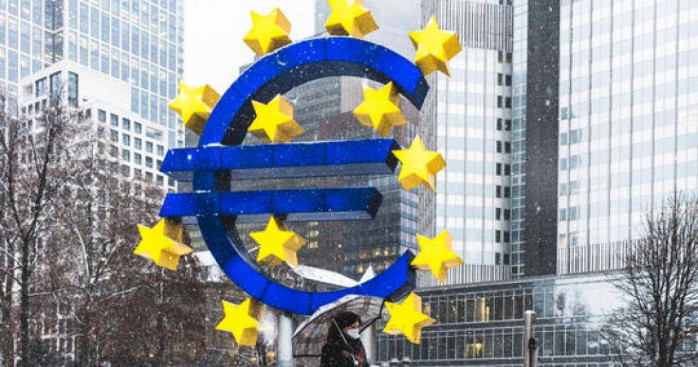 ECB tăng lãi suất vì giá dầu?