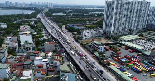 Bỏ làn dừng khẩn cấp, vành đai 3 Hà Nội có hết ùn tắc?