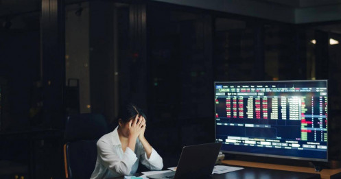 Cổ phiếu giảm mạnh sau phiên ATC - NĐT thiệt hại lớn, ai sẽ chịu trách nhiệm?
