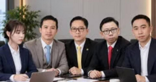 Ghế lãnh đạo dần sang tay F2
