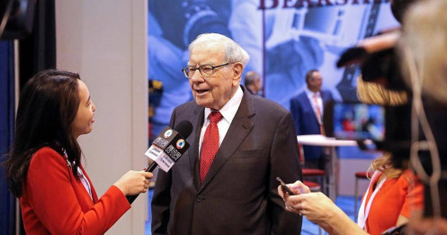 Buffett chỉ mặt những “kẻ thù” của nhà đầu tư