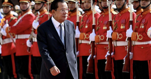 Ông Hun Sen than phiền vì liên tục bị xin tiền trên mạng