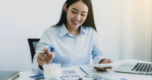 Bài toán cân đối tài chính cá nhân được đặt ra thế nào khi chi phí cuối năm tăng?
