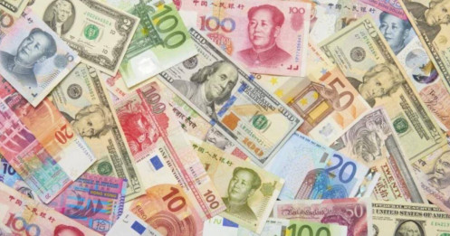 Tiền mặt lên cao, kỳ vọng xuống thấp?