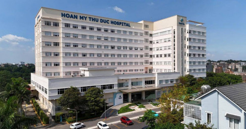 "Cuộc đua giường bệnh" nóng lên