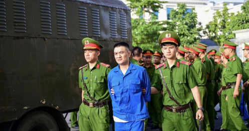 Loạt bác sĩ ra tòa trong vụ 'biến' Viện Pháp y tâm thần thành nơi dung dưỡng tội phạm
