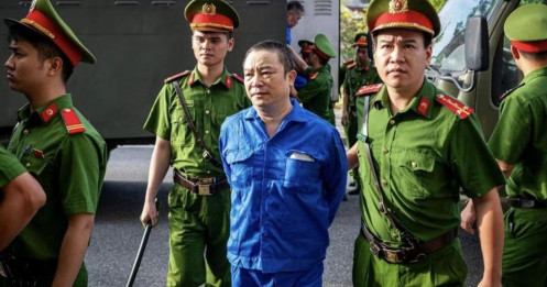 Thu giữ thùng caton đựng tiền hối lộ của cựu Viện trưởng Viện Pháp y tâm thần Trung ương