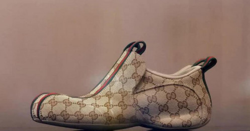 Gucci bị phản ứng gay gắt vì bán sneaker 1.000 USD sản xuất tại Trung Quốc