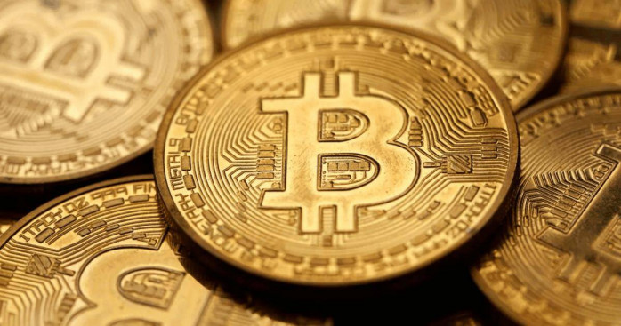 Bitcoin đi ngang vùng 83.000–87.000 USD, dòng tiền ETF tiếp tục "đổ bộ"