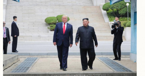 Ông Trump nói thẳng: Triều Tiên có hạt nhân được, còn Iran thì… không