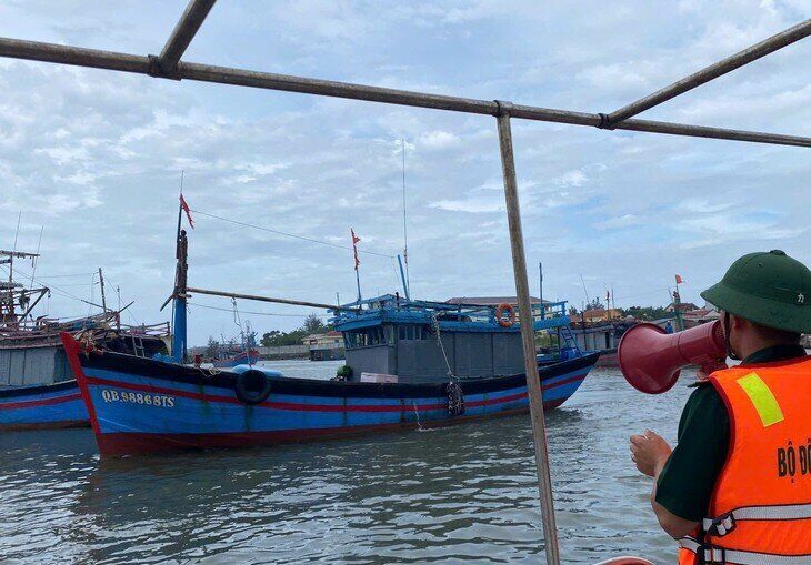 Bão số Maysak đang giật cấp 10 trên Biển Đông, 3 tỉnh đón gió mạnh nhất