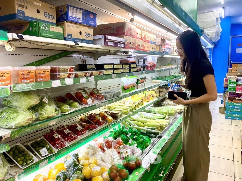 Lạm phát có "ăn mòn" lương?
