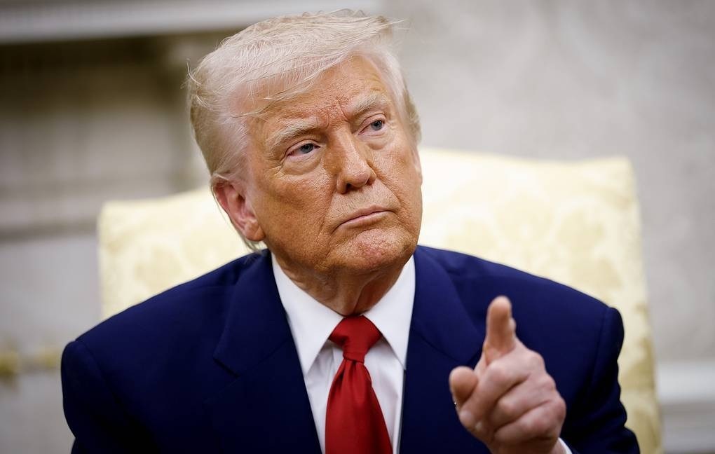 Trump cắt quan hệ làm ăn với Tây Ban Nha?