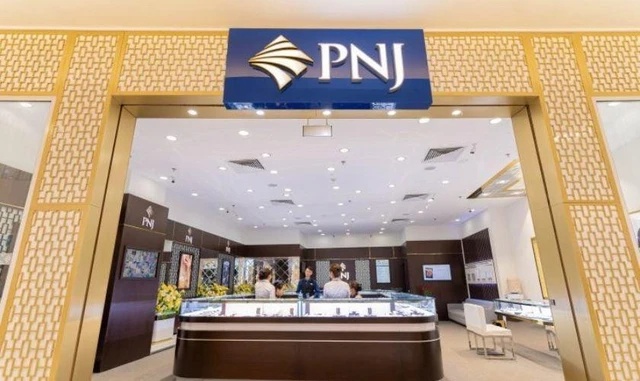 PNJ tìm đường "xuất ngoại" giữa bão P-Lab