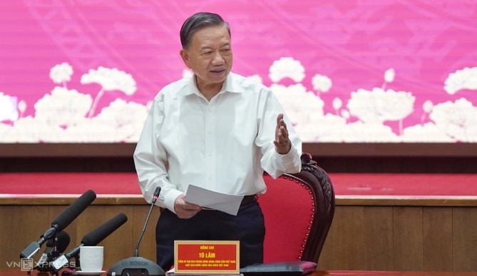 'Hà Nội phải tiên phong xây dựng nền kinh tế dựa trên tri thức, dữ liệu, sáng tạo'