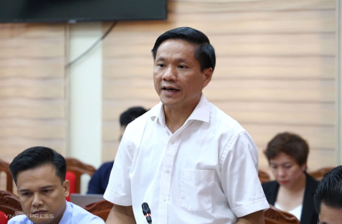 Đề xuất cho thi lại môn Toán ở trường chuyên Tuyên Quang