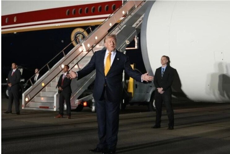 Ông Trump: Iran chủ động đề nghị thỏa thuận sau các đòn tấn công của Mỹ