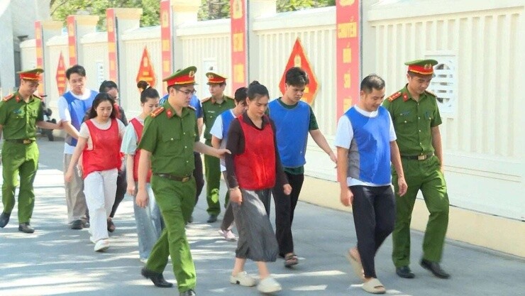 Từ vụ buôn lậu 2.800 viên kim cương: Kim cương nhập khẩu nhiều nhất từ quốc gia nào?