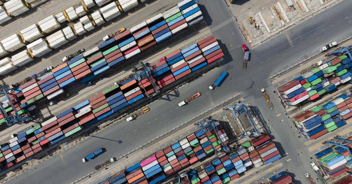 Xuất khẩu Việt trước áp lực mới từ Mỹ