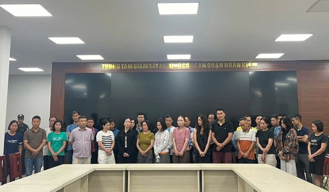 Vợ Viện trưởng pháp y tâm thần 'dựa bóng' chồng, nhận tiền để can thiệp nội bộ