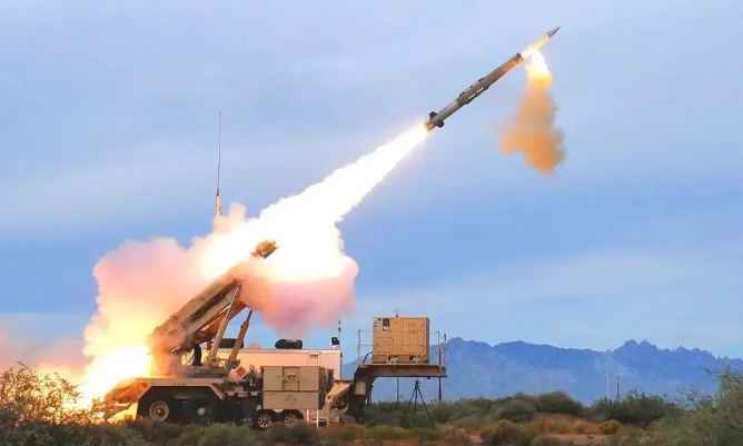 9 nước châu Âu giúp Ukraine chế tạo tên lửa thay thế Patriot