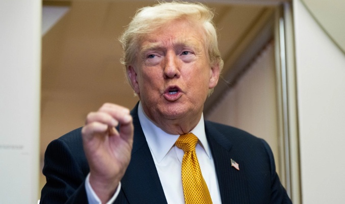 Ông Trump dọa tập kích cơ sở hạt nhân 'bất khả xuyên phá' của Iran