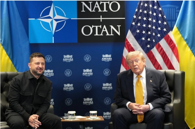 Những 'cú bẻ lái' của ông Trump trong chính sách với Iran và Ukraine
