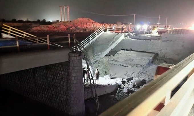 Mỹ tập kích cầu, ga đường sắt của Iran