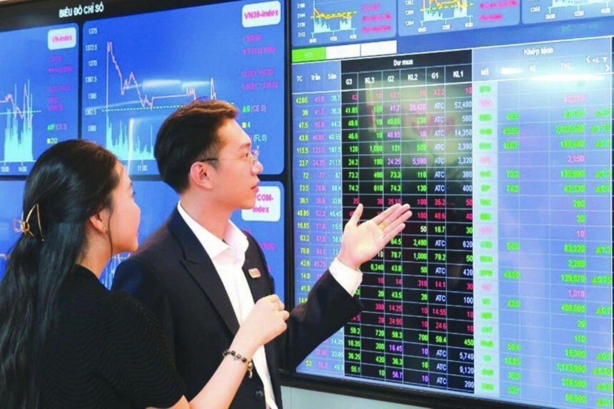 Cổ phiếu bank "đổi sân" đón sóng mới
