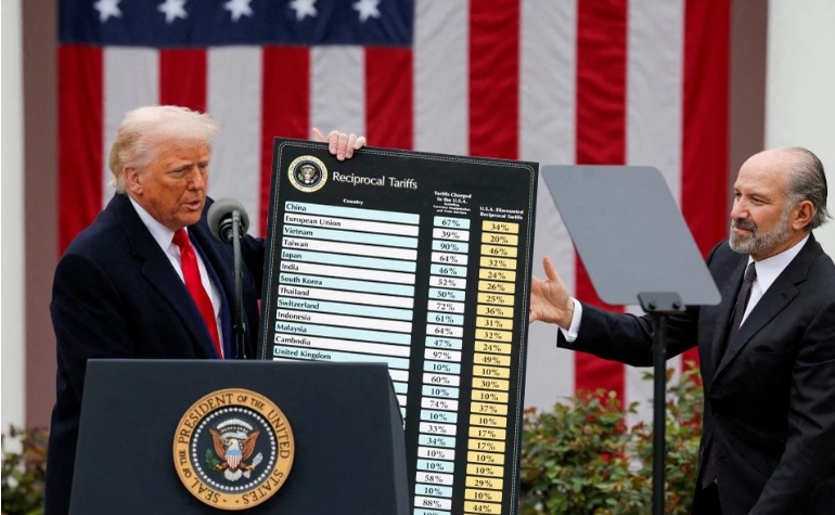 Trump tung đòn thuế 200% với dược phẩm