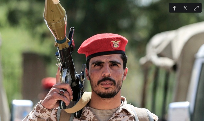 Houthi tuyên bố tập kích hai tàu dầu Arab Saudi