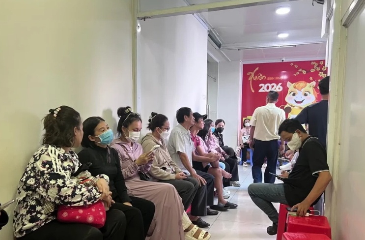 Kim cương vào "mùa" bán lại