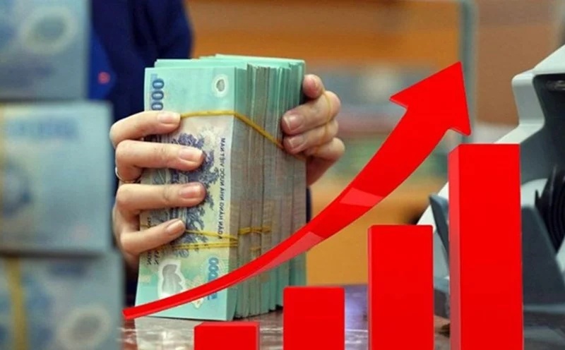 Ngân hàng "mắc kẹt" giữa hai đầu lãi suất