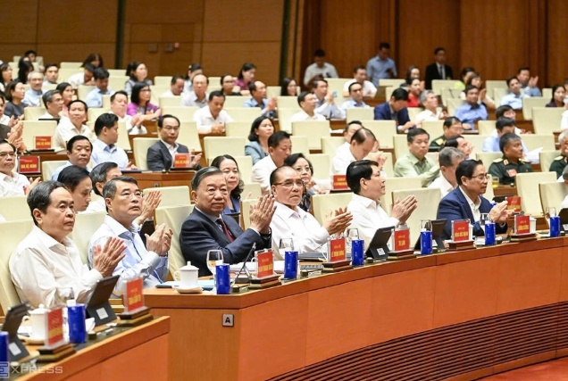 Nghiên cứu khu kinh tế đặc biệt và mô hình xã hạt nhân
