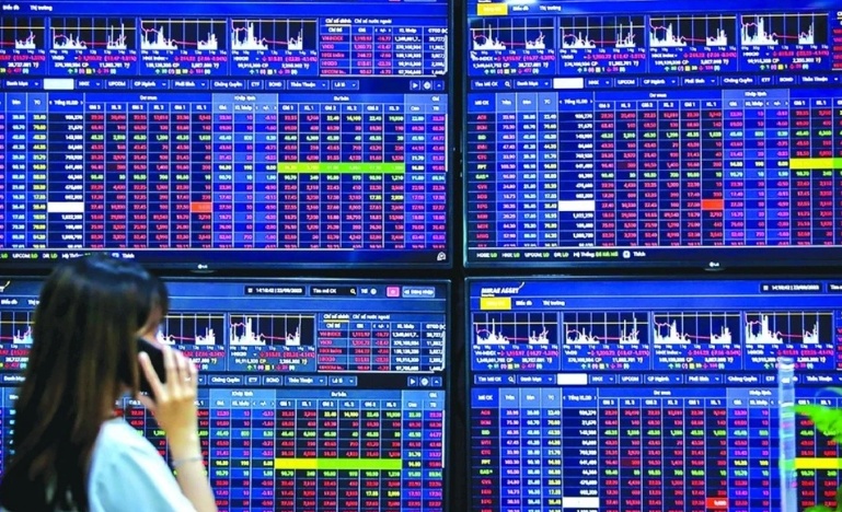 Cổ phiếu nào được gọi tên phiên 31/7?