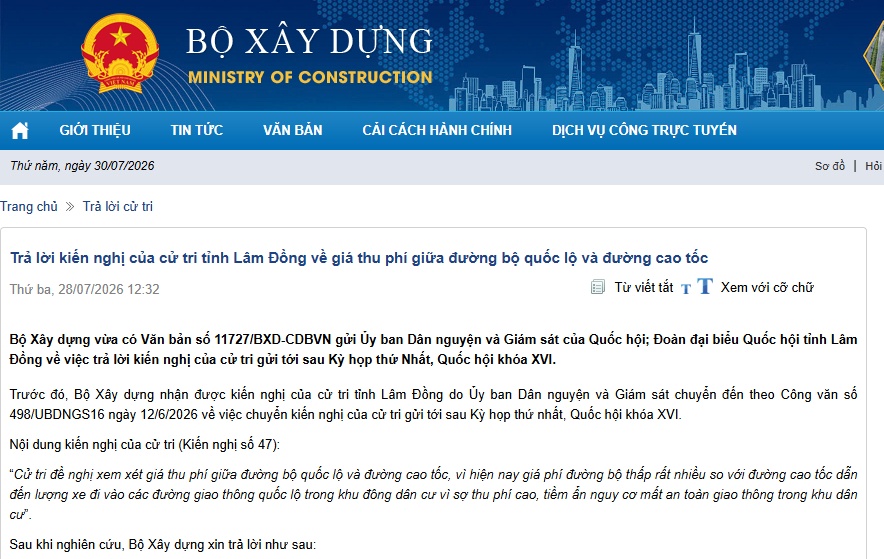Bộ Xây dựng nói gì về chênh lệch phí đi cao tốc và quốc lộ?
