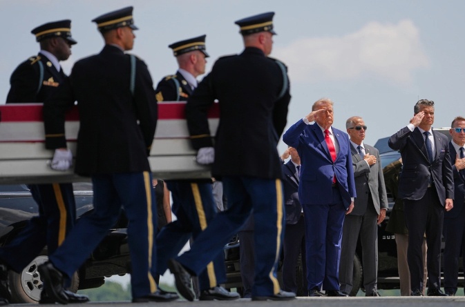Cuộc họp thúc đẩy ông Trump lên kế hoạch đánh lớn vào Iran