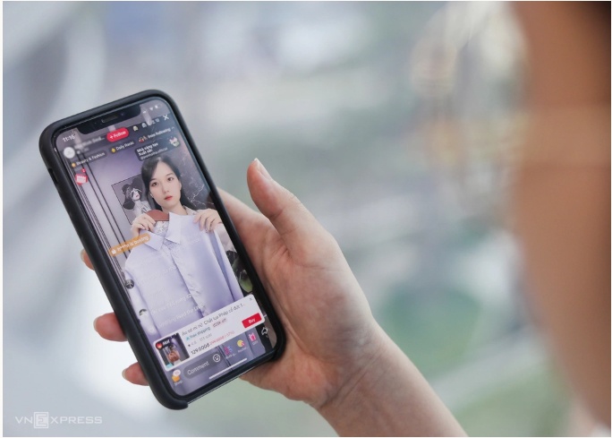 Kiến nghị đưa người bán hàng online, lao động công trình đóng BHXH bắt buộc