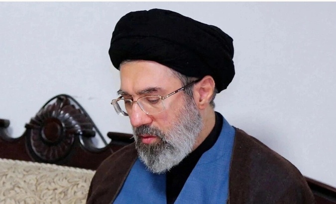 Lãnh tụ Tối cao Iran gặp Tổng thống giữa đồn đoán về sức khỏe