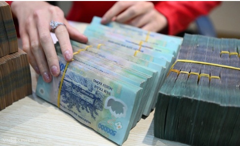 Các ngân hàng tung gói vay giảm lãi suất 0,5-2%