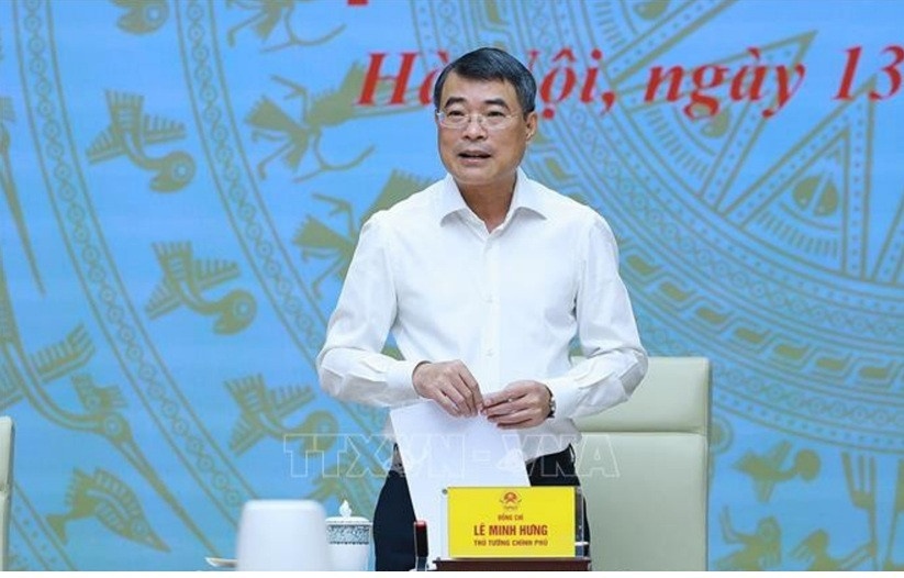 Giảm lãi suất hay chấp nhận mất “room”?