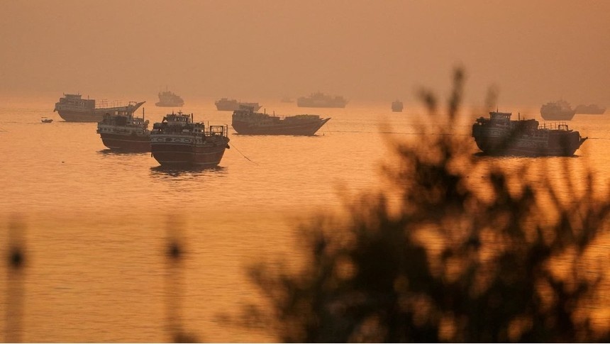 Iran vẫn kiểm soát eo biển Hormuz?