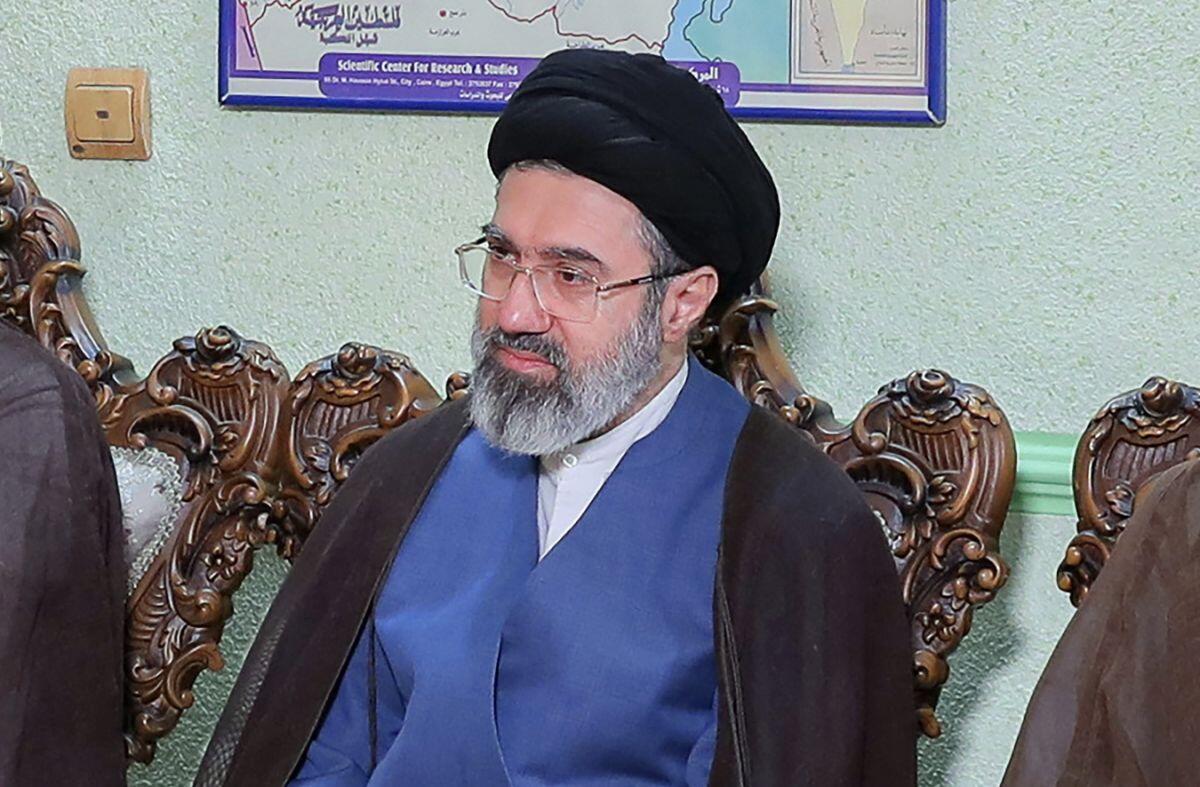 Tính toán của Lãnh tụ Tối cao Iran khi cải tổ bộ máy an ninh